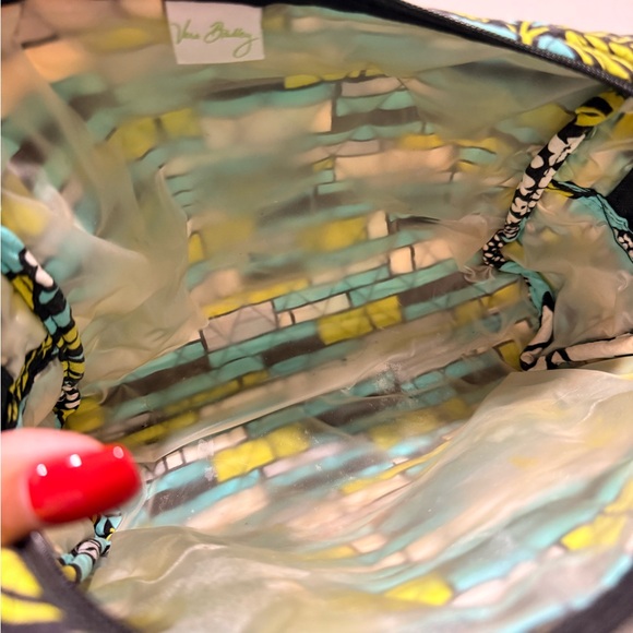 Vera Bradley – Island Blooms Travel Set - Picture 10 of 14